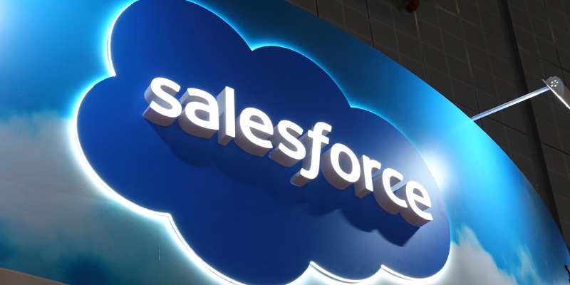 How Does Salesforce Use CRM Architecture to Manage Customer Data?